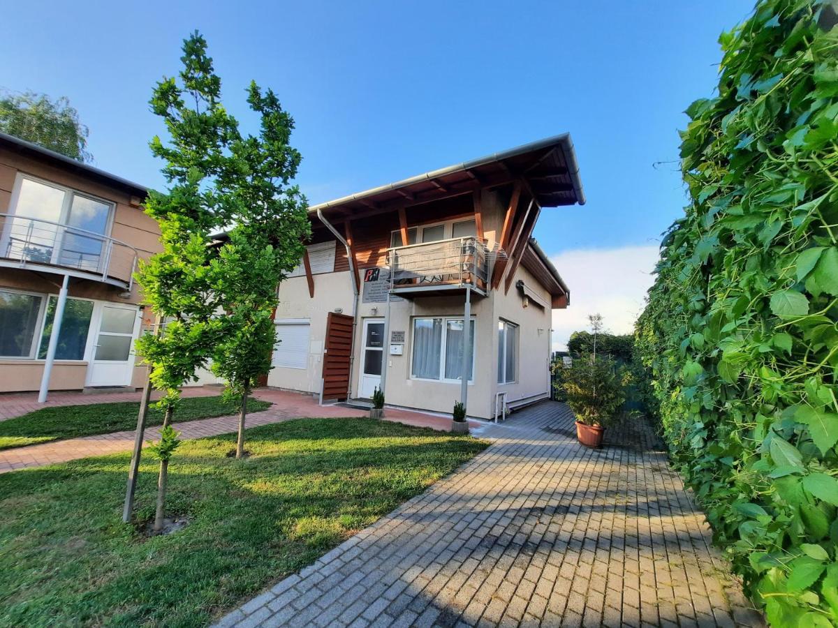 Apartamento Foki Apartman Siófok Exterior foto